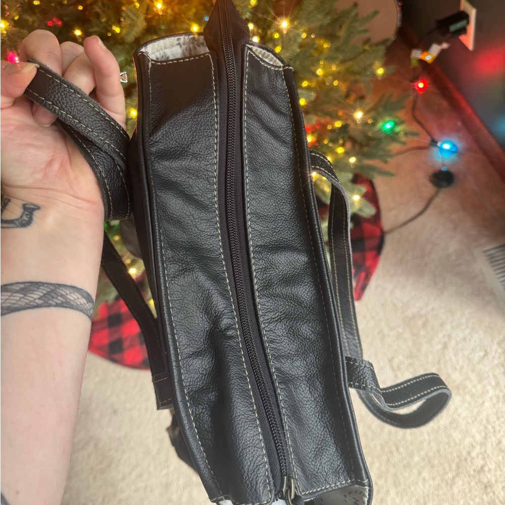 Cowhide Leather Tote Bag - Picture 5 of 5